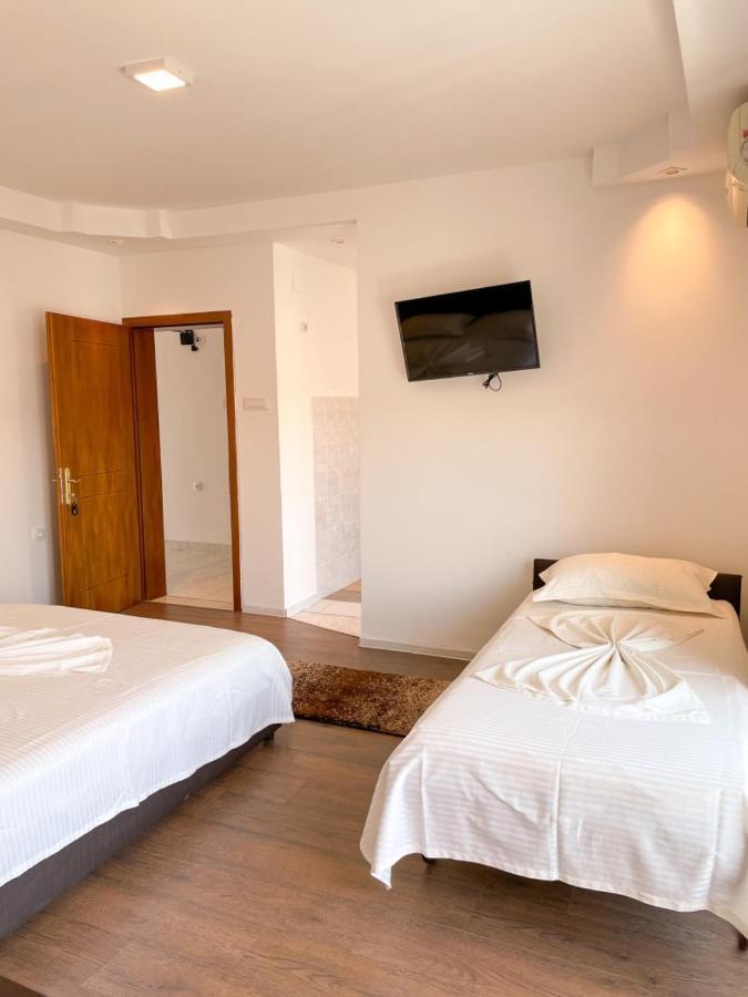 Casa Sinani Otel Ülgün Dış mekan fotoğraf