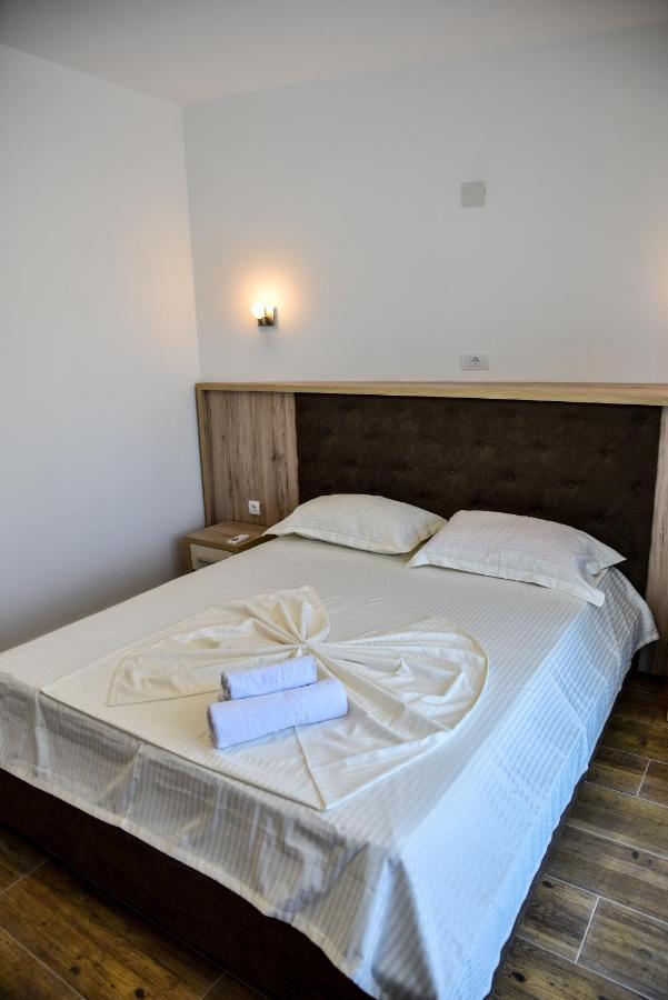 Casa Sinani Otel Ülgün Dış mekan fotoğraf